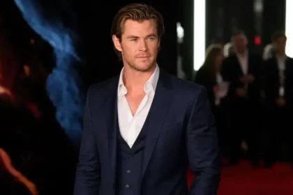 Jon Moeller and Chris Hemsworth